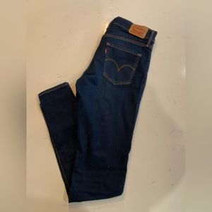 Levi’s 310 Shaping Super Skinny Jean